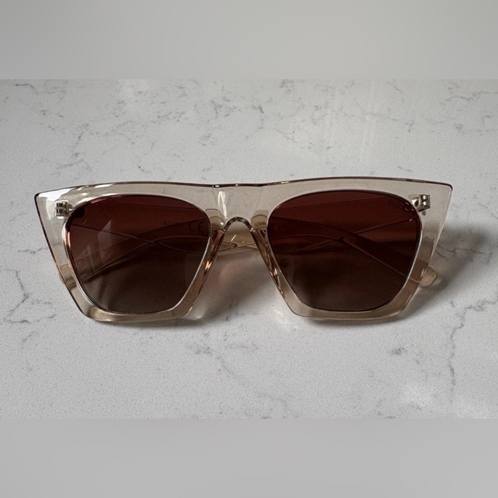 Chic Celine Style Edge Transparent Sunglasses - image 1